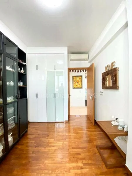 GOLDENHILL PARK CONDOMINIUM 10