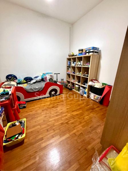 VARSITY PARK CONDOMINIUM 11