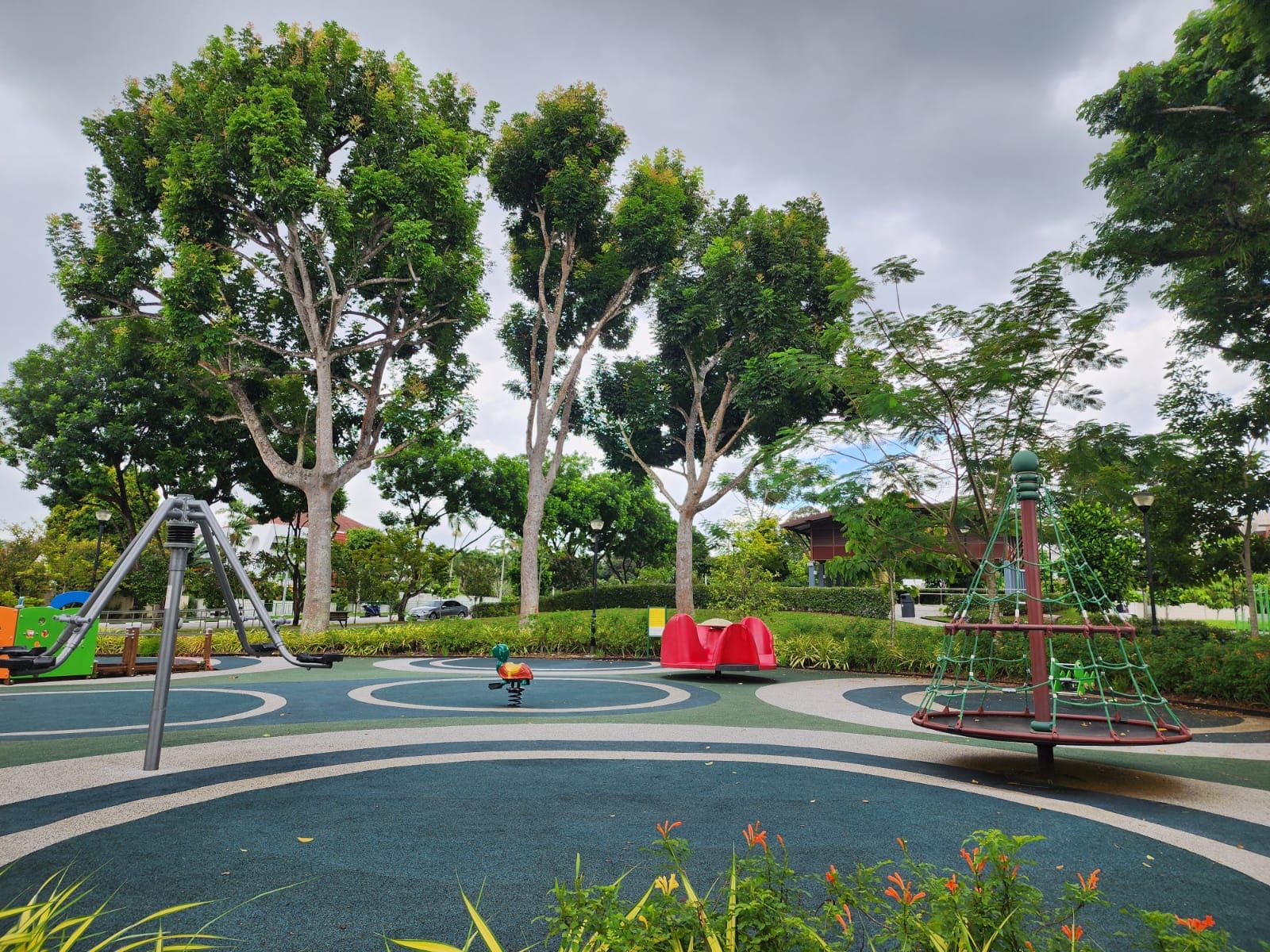 SPRINGLEAF GARDEN 8