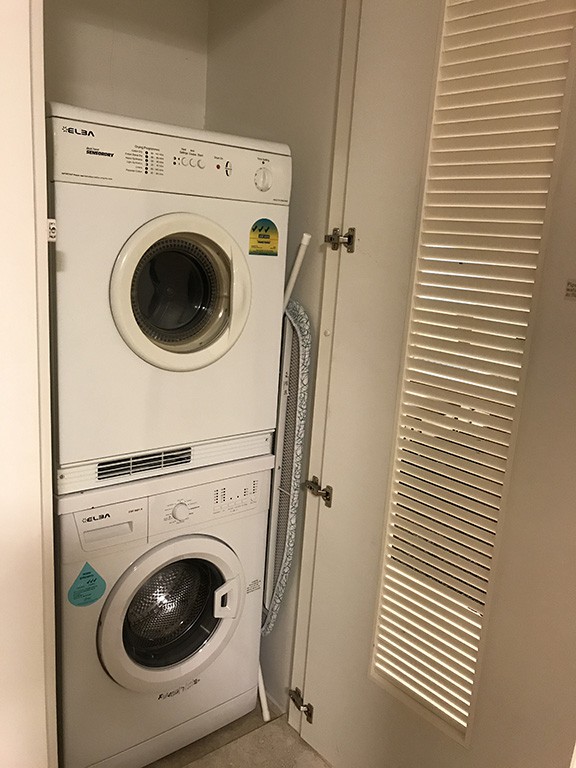 MARINA BAY RESIDENCES 4