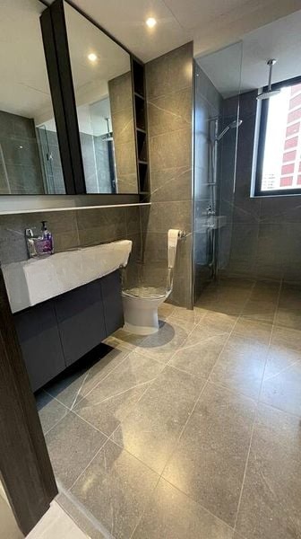 RIVERFRONT RESIDENCES 3