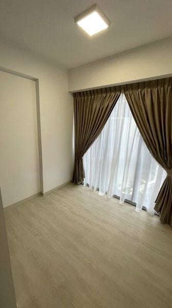 RIVERFRONT RESIDENCES 2