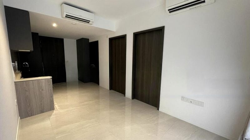 RIVERFRONT RESIDENCES 5