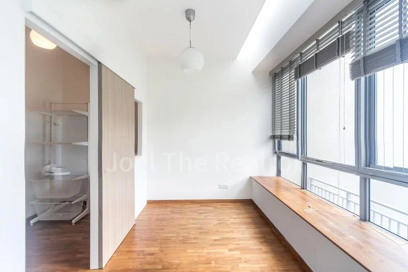 CLEMENTIWOODS CONDOMINIUM 5