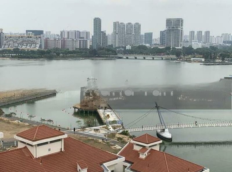 CASUARINA COVE 8