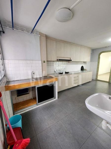 JURONG WEST ST 41 10