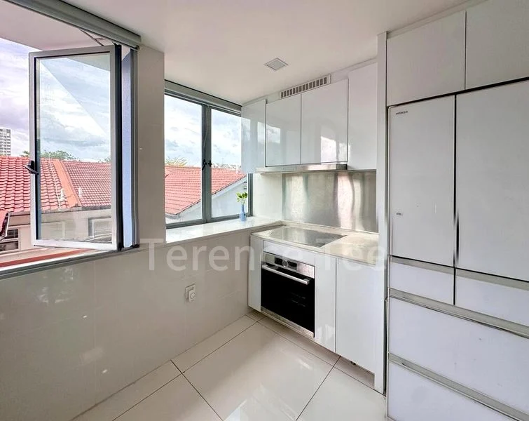 MOUNTBATTEN SUITES 6