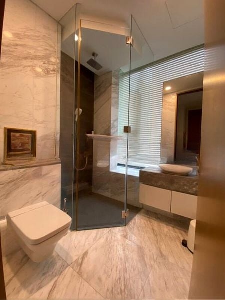 111 EMERALD HILL 5