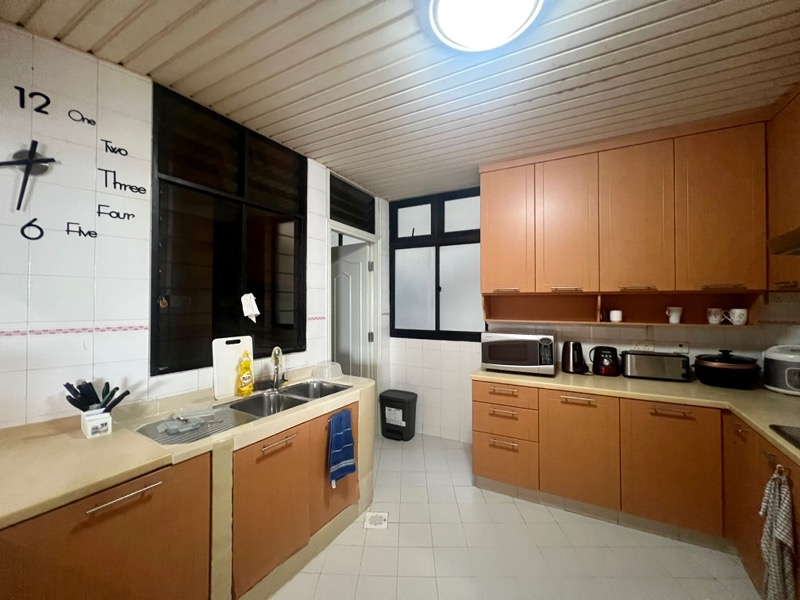 THOMSON VIEW CONDOMINIUM 25