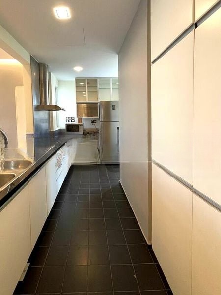 COUNTRY PARK CONDOMINIUM 4