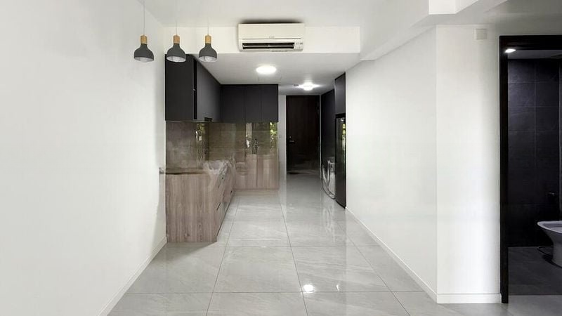 RIVERFRONT RESIDENCES 4