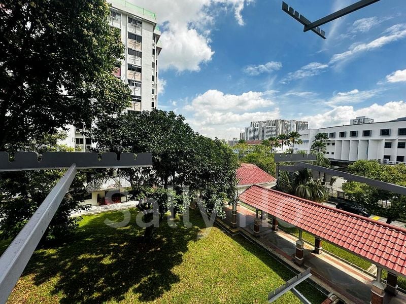 ANG MO KIO AVE 8 2