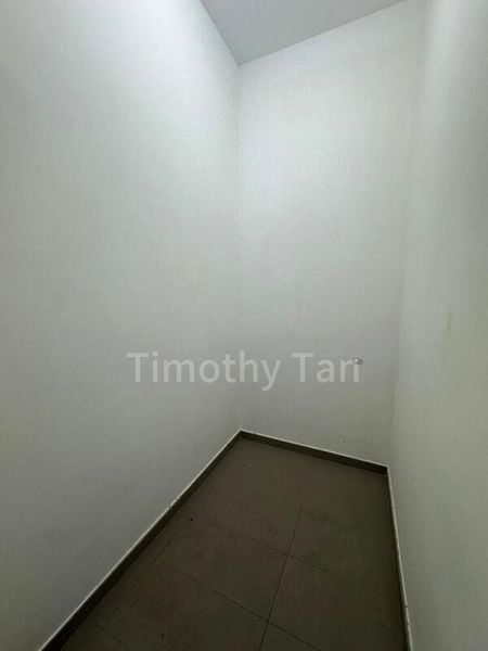 SKYLINE RESIDENCES 7