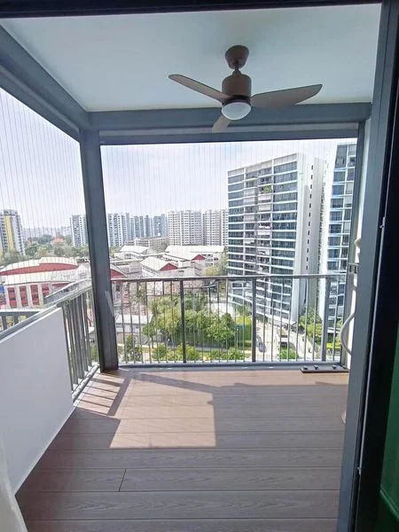 KINGSFORD WATERBAY 8