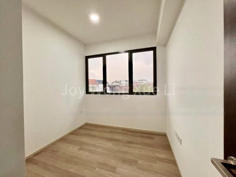 THE WATERGARDENS AT CANBERRA 5