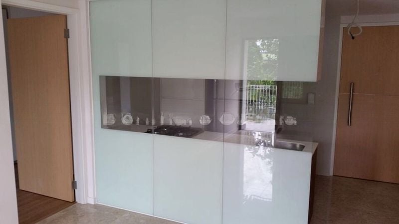 THE LAKEFRONT RESIDENCES 4