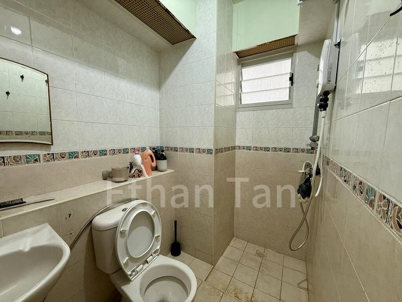 BT BATOK WEST AVE 5 4