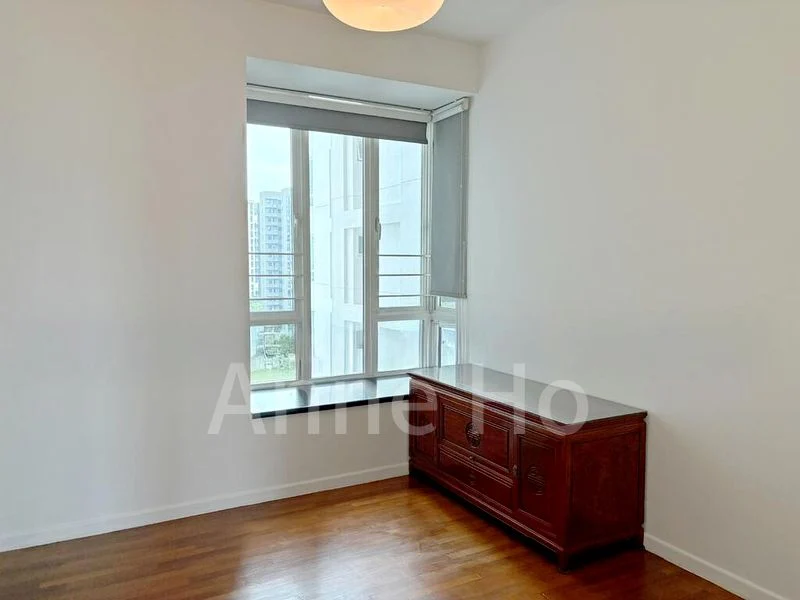 BLOSSOMS @ WOODLEIGH 6