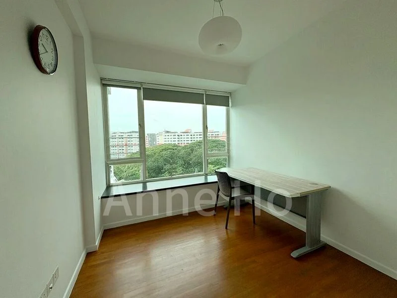 BLOSSOMS @ WOODLEIGH 7