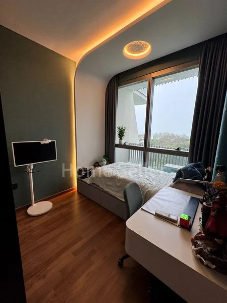 COASTLINE RESIDENCES 5