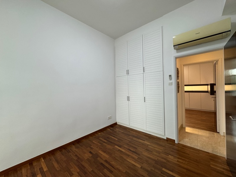 1 KING ALBERT PARK 11