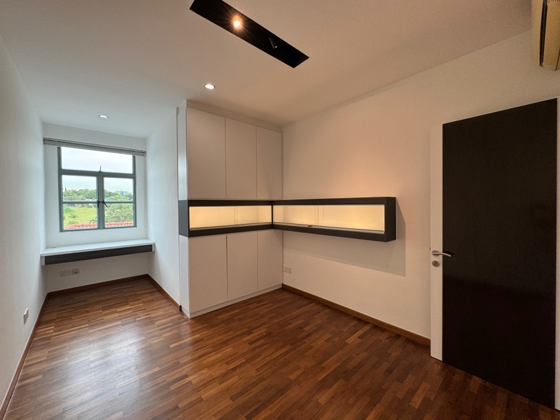 1 KING ALBERT PARK 30