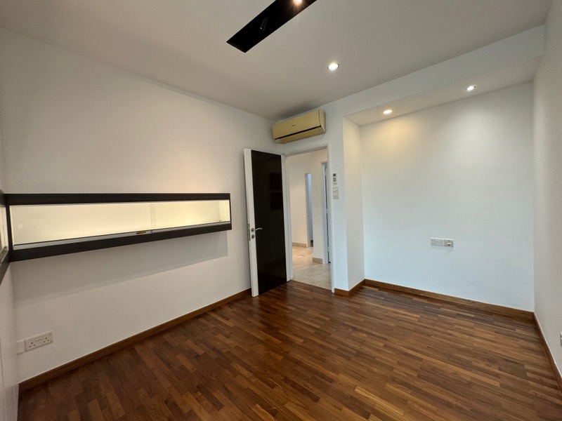 1 KING ALBERT PARK 31