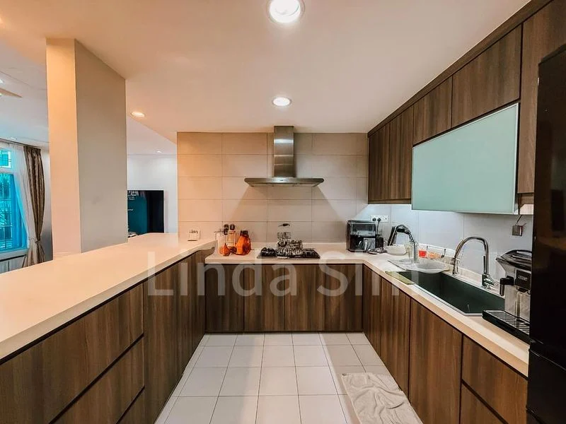 PINEHURST CONDOMINIUM 11