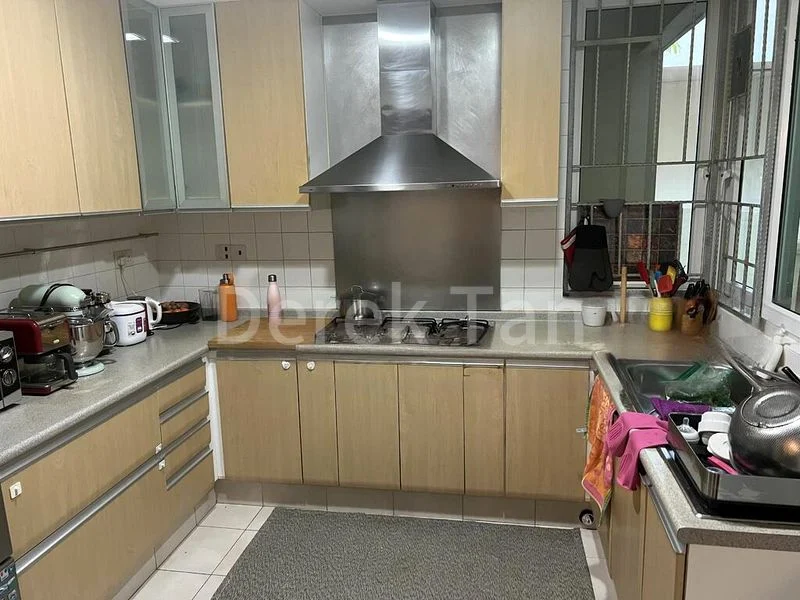 EDELWEISS PARK CONDOMINIUM 5