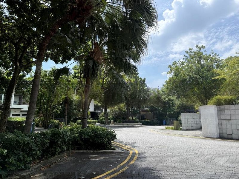 THE REEF AT KING'S DOCK 2