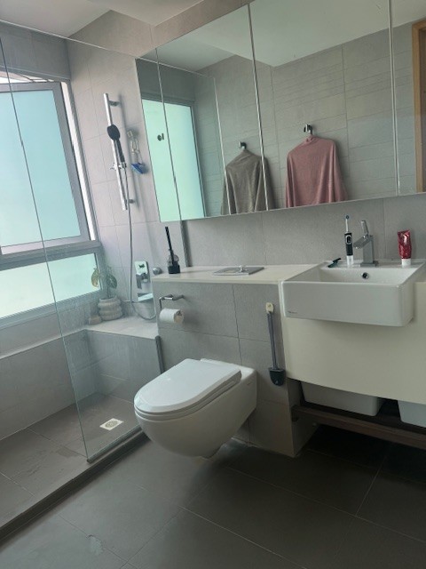 EIGHT RIVERSUITES 11