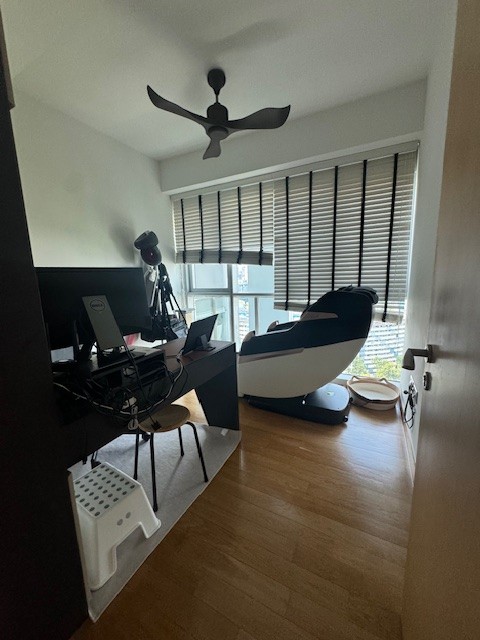 EIGHT RIVERSUITES 12