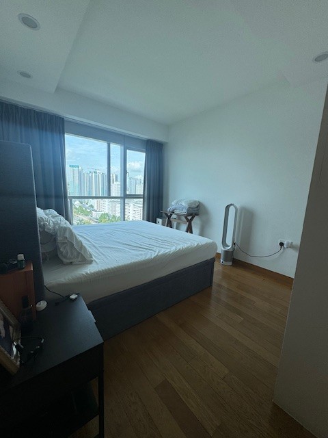 EIGHT RIVERSUITES 10