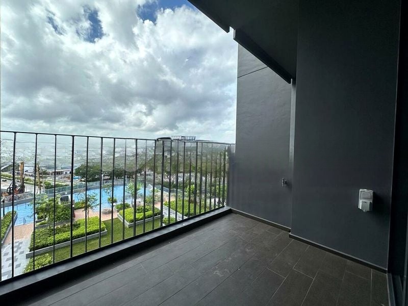 THE LINQ @ BEAUTY WORLD 9