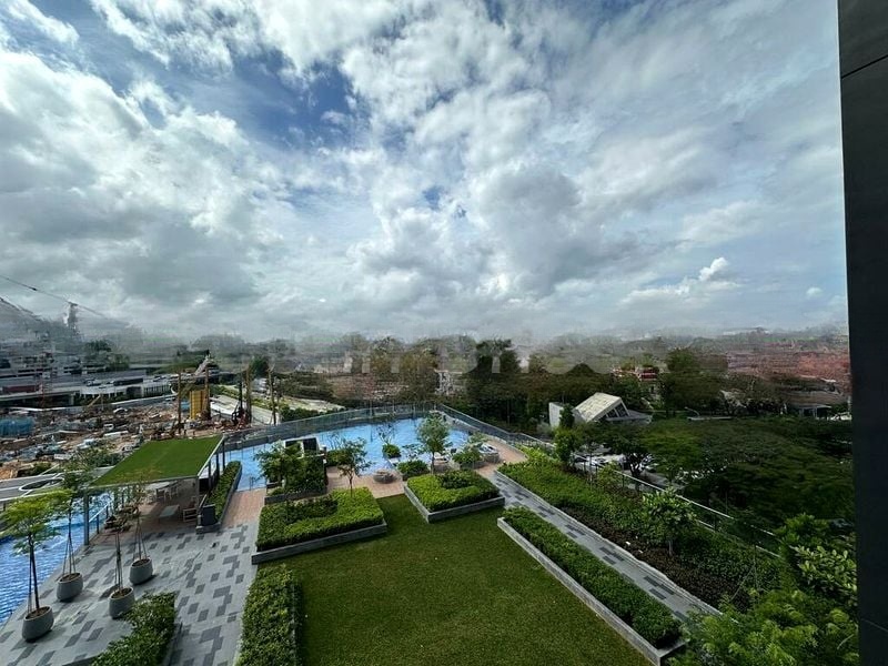 THE LINQ @ BEAUTY WORLD 7