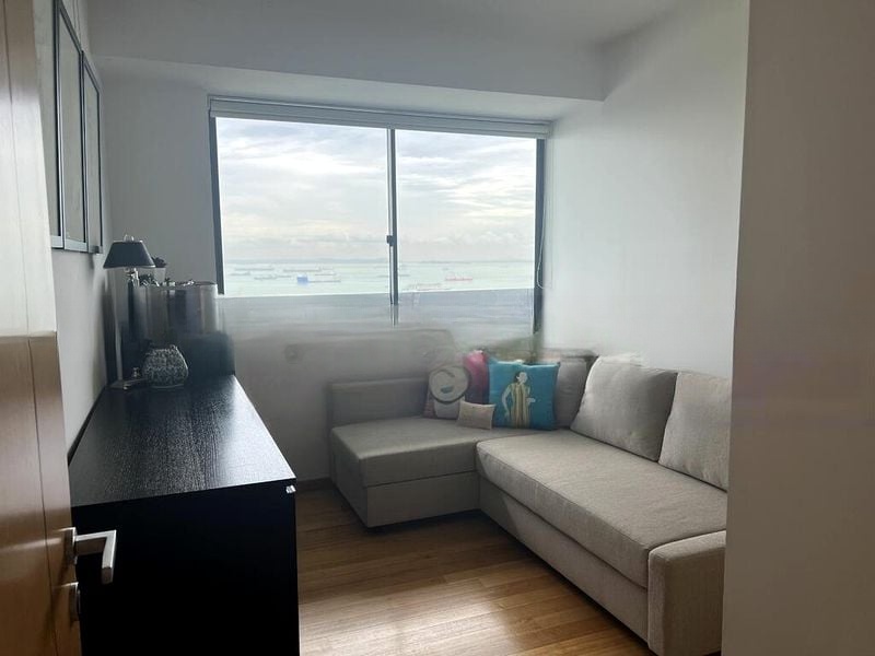 MARINA BAY RESIDENCES 10