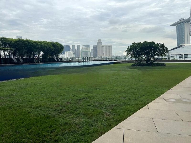 MARINA BAY RESIDENCES 14