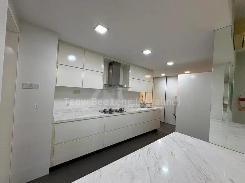 FOREST HILLS CONDOMINIUM 7