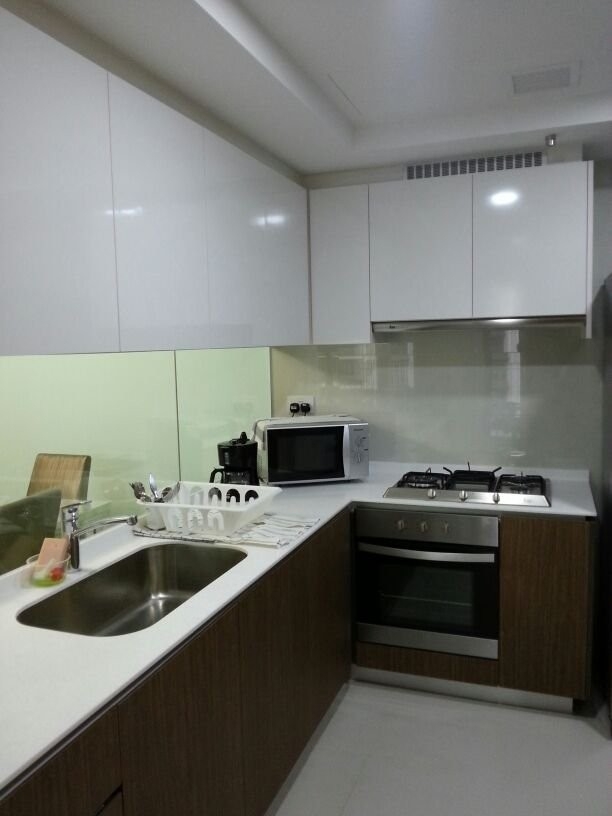 THE LAKEFRONT RESIDENCES 22