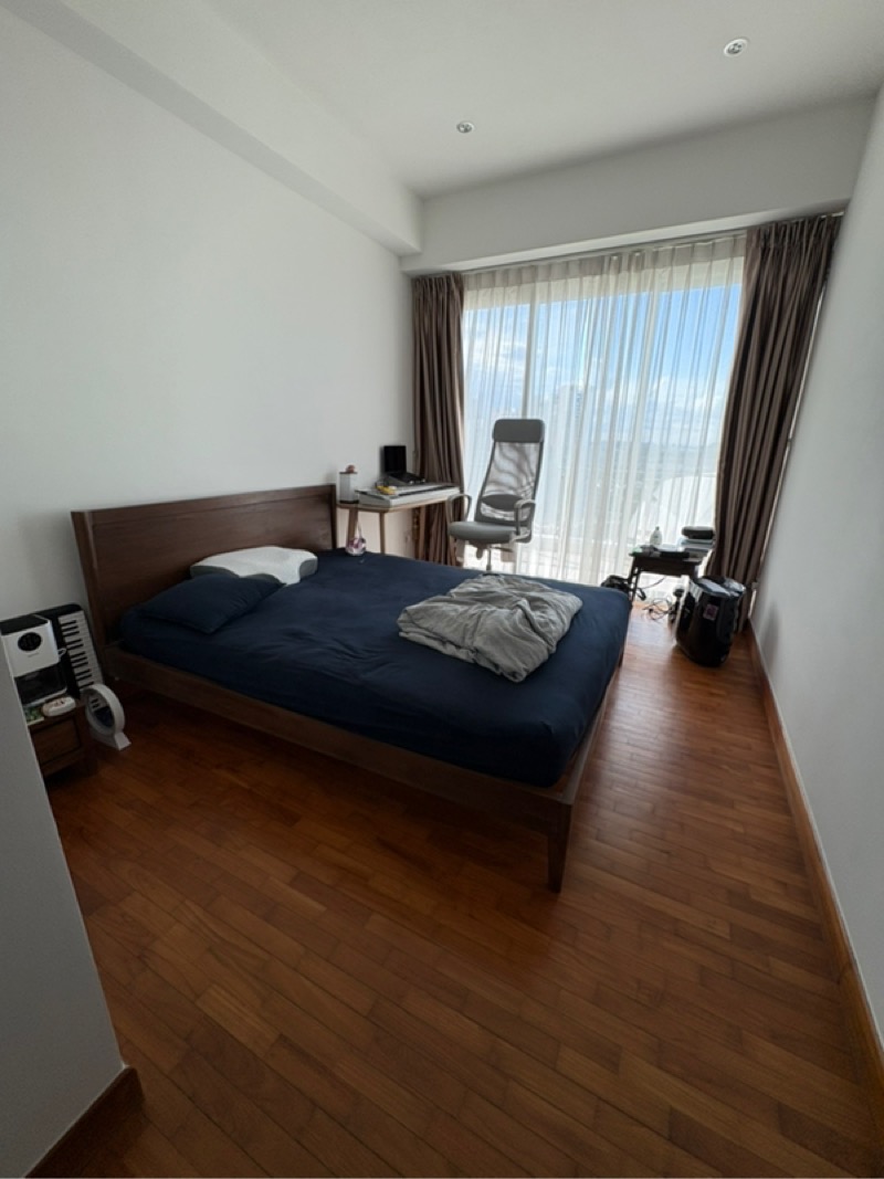 THE ROCHESTER RESIDENCES 25