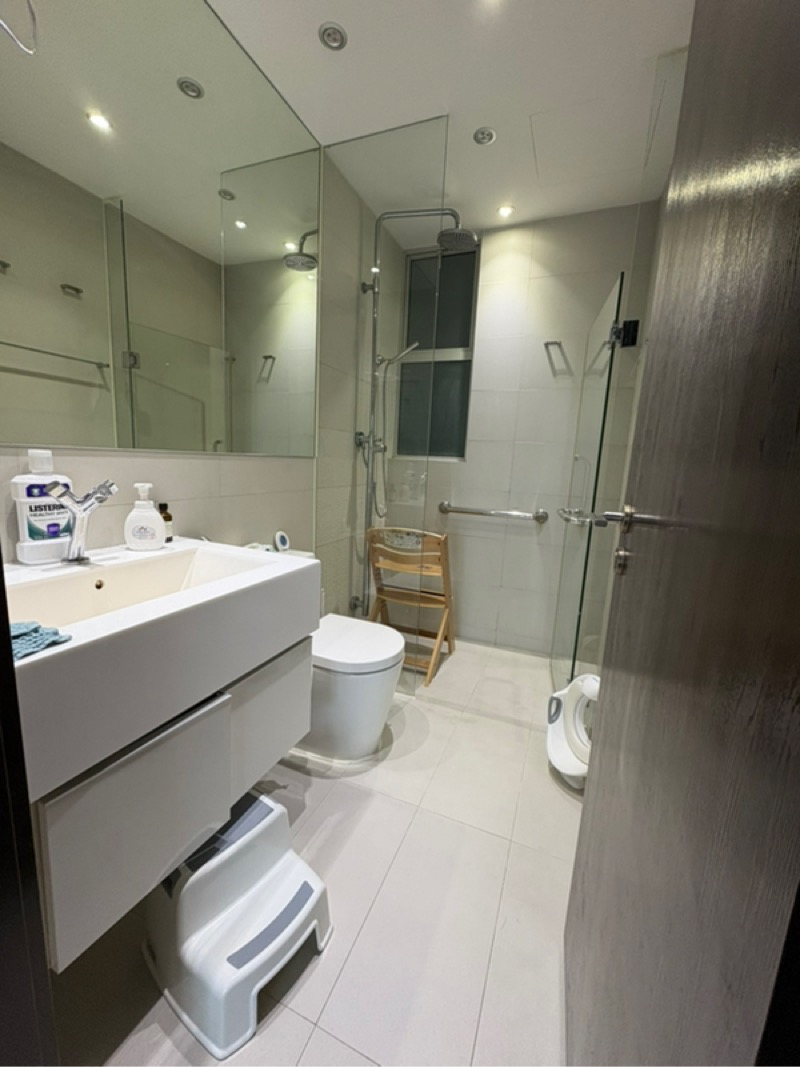 THE ROCHESTER RESIDENCES 9