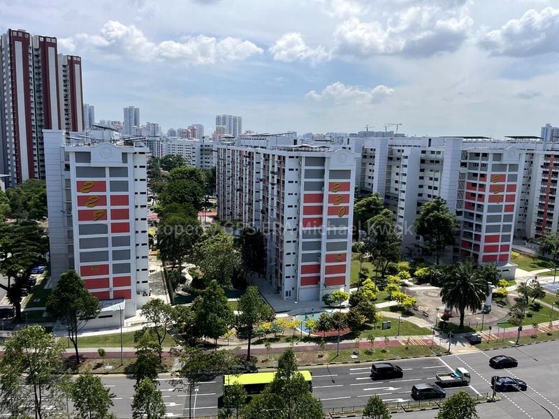 ANG MO KIO AVE 4 2