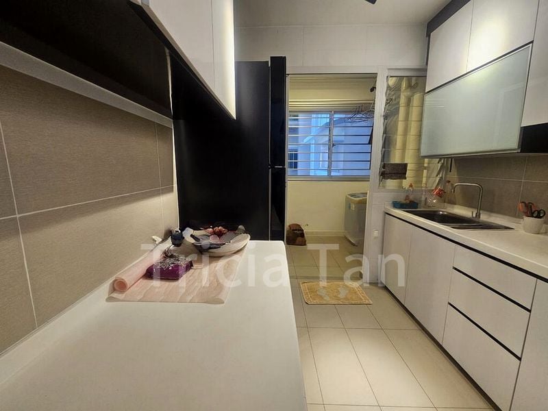 BT BATOK WEST AVE 6 4