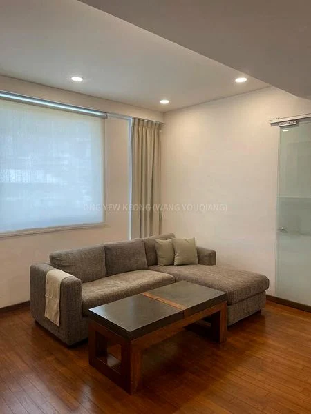 PLATINUM RESIDENCE 7