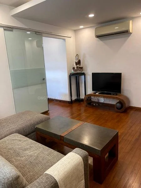 PLATINUM RESIDENCE 13