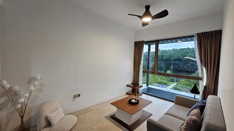 THE REEF AT KING'S DOCK 12