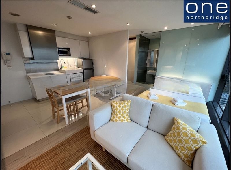 HIGH STREET CENTRE 2