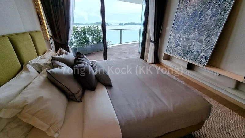 THE REEF AT KING'S DOCK 10