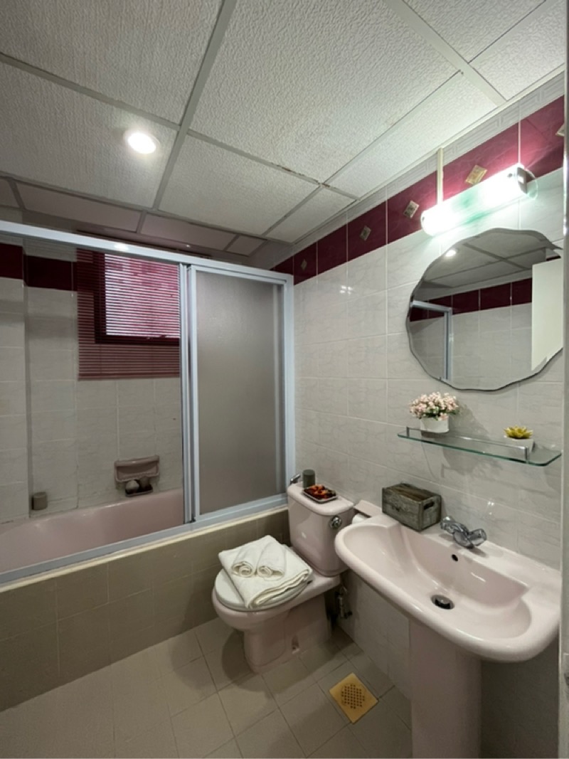 CENTRAL GREEN CONDOMINIUM 31