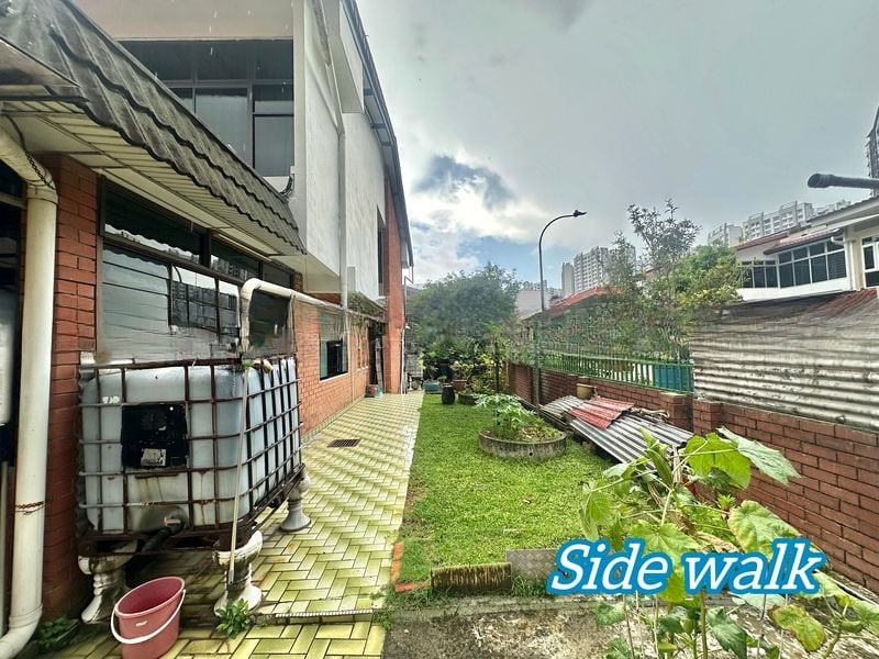 COMFORT GARDEN 4